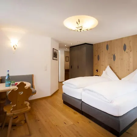 Sandhof 4*