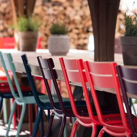 Sandhof Hotel 4*